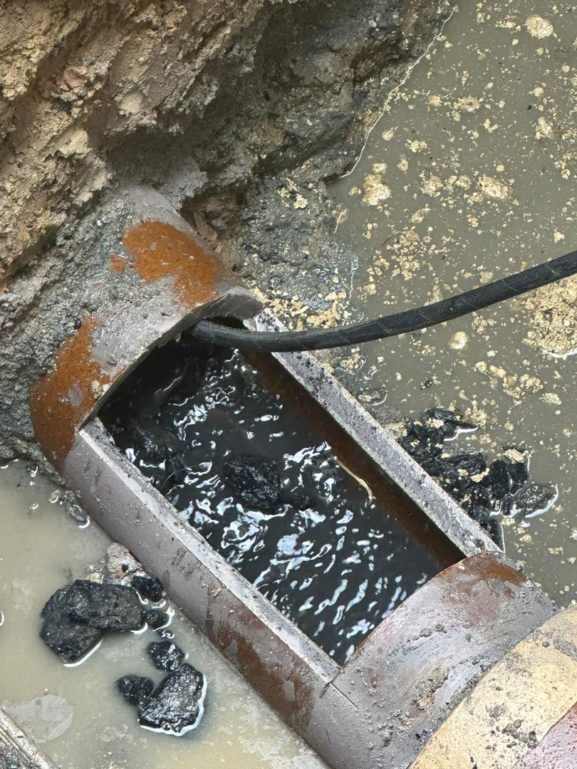 Sewerage-Pipeline-Blockage-Clearing